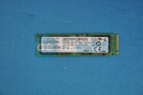 SSD  1  PCIEe 3x4  SSD 1T PCIEe 3x4 Samsung Lenovo 00UP414