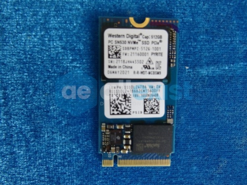 SSD диск Western Digital 512G M.2 2242 PCIe3x4 5SS0V26408 фото 3